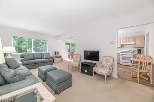 19 Sweetwater Ln, Hardyston Township, NJ 07419 - Photo 5