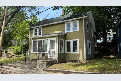 62 Madison St, Newton, NJ 07860 - Photo 1