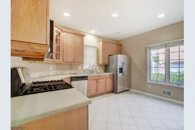 1044 Smith Manor Blvd, West Orange Township, NJ 07052 - Photo 11