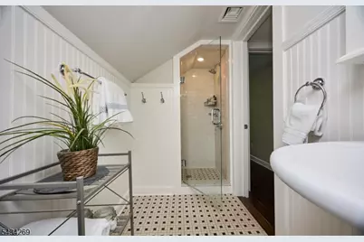 15 North Ter, Maplewood, NJ 07040 - Photo 33