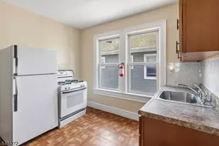 102 Lincoln St, Montclair, NJ 07042 - Photo 15