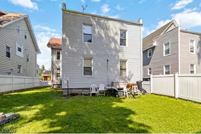 102 Lincoln St, Montclair, NJ 07042 - Photo 21