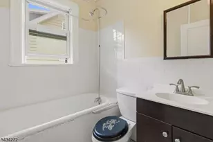 102 Lincoln St, Montclair, NJ 07042 - Photo 17