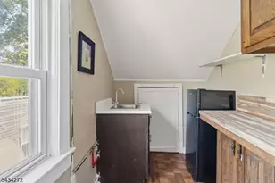 102 Lincoln St, Montclair, NJ 07042 - Photo 19