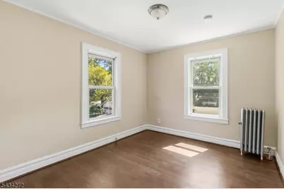 102 Lincoln St, Montclair, NJ 07042 - Photo 9