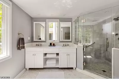 1 Hickory Ln, Roseland, NJ 07068 - Photo 25