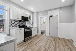9 Lombardy Pl, Maplewood, NJ 07040 - Photo 5