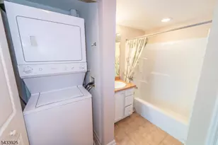 3215 Franklin Ln, Rockaway Township, NJ 07866 - Photo 15