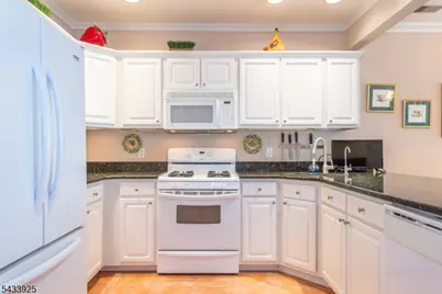 3215 Franklin Ln #3215, Rockaway Township, NJ 07866 - Photo 5