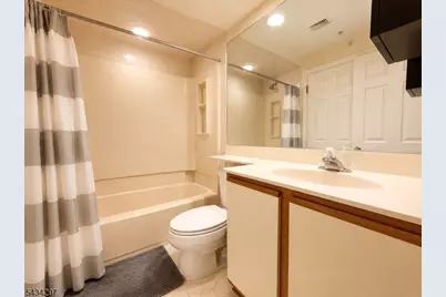 318 Stratford #318, Bound Brook, NJ 08805 - Photo 15