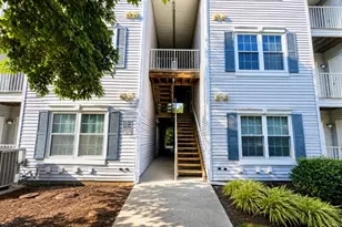 318 Stratford Pl, Bridgewater, NJ 08805 - Photo 3