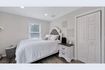 200 E Main St, Little Falls Township, NJ 07424 - Photo 15
