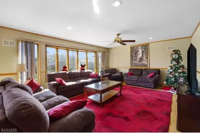 17 Pleasant Pl, Kearny, NJ 07032 - Photo 3