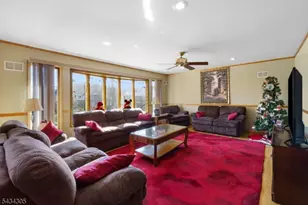 17 Pleasant Pl, Kearny, NJ 07032 - Photo 3