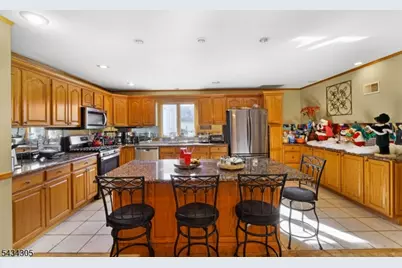 17 Pleasant Pl, Kearny, NJ 07032 - Photo 9