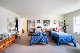 22 Bluffs Ct, Hamburg, NJ 07419 - Photo 25