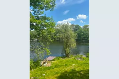 77 Goldfinch Ln, West Milford, NJ 07421 - Photo 15