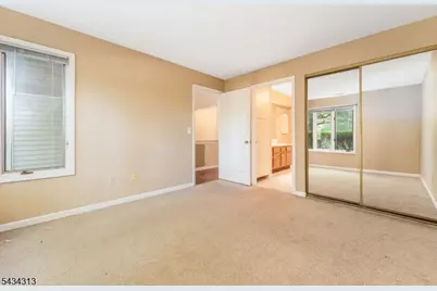 13 Augusta Dr, Clinton Township, NJ 08801 - Photo 9