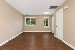13 Augusta Dr, Clinton Township, NJ 08801 - Photo 5