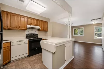 13 Augusta Dr, Clinton Township, NJ 08801 - Photo 9