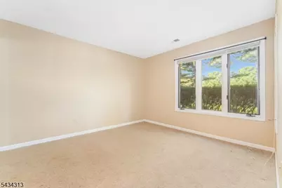 13 Augusta Dr, Clinton Township, NJ 08801 - Photo 13
