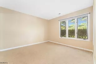 13 Augusta Dr, Clinton Township, NJ 08801 - Photo 13