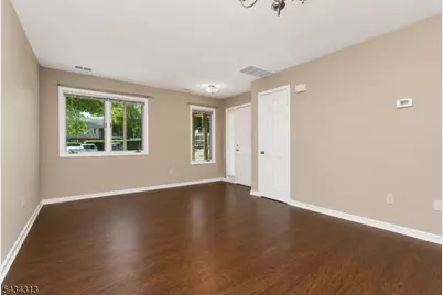 13 Augusta Dr, Clinton Township, NJ 08801 - Photo 5