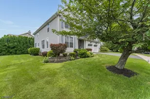 5 Jade Ln, Lopatcong Township, NJ 08865 - Photo 3