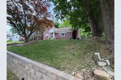 114 Sussex Ave, Morristown, NJ 07960 - Photo 1