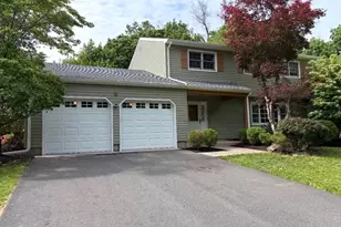 8 Liberty Ln, Franklin Township, NJ 08873 - Photo 3