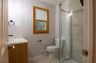 8 Liberty Ln, Franklin Township, NJ 08873 - Photo 15