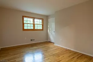 8 Liberty Ln, Franklin Township, NJ 08873 - Photo 19