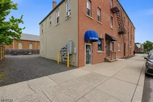 13 Wall St, Raritan, NJ 08869 - Photo 21