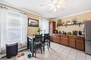 13 Wall St, Raritan, NJ 08869 - Photo 5