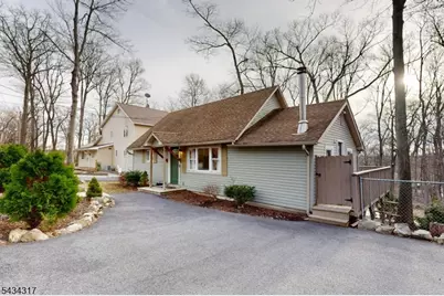 319 Midway Dr, Vernon, NJ 07422 - Photo 21