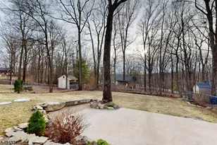 319 Midway Dr, Vernon, NJ 07422 - Photo 19
