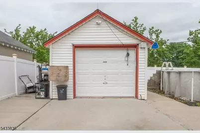 126 W Curtis St, Linden, NJ 07036 - Photo 27