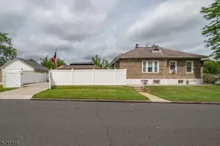 126 W Curtis St, Linden, NJ 07036 - Photo 3