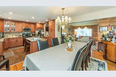 31 Grover Dr, Wayne, NJ 07470 - Photo 7