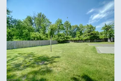 623 Park Ave, Piscataway Township, NJ 08854 - Photo 19