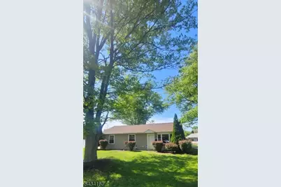 5 Ann Pl, Bridgewater Twp., NJ 08807 - Photo 3