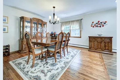 8 Edward Cir, Montville Township, NJ 07045 - Photo 5