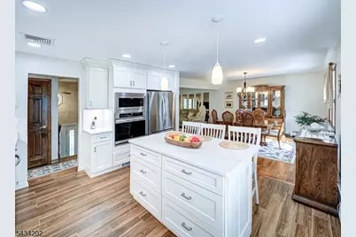8 Edward Cir, Montville Township, NJ 07045 - Photo 7