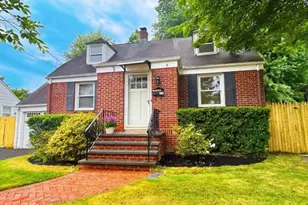 174 N Passaic Ave, Chatham, NJ 07928 - Photo 1