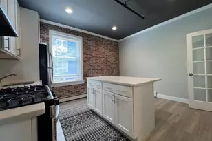 60 Veterans Memorial Dr E, Somerville, NJ 08876 - Photo 7