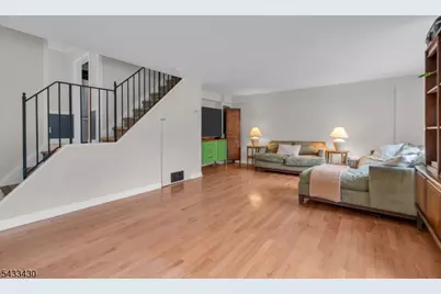 30 Laurel Dr, Wayne Twp., NJ 07470 - Photo 17