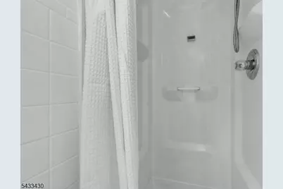 30 Laurel Dr, Wayne Twp., NJ 07470 - Photo 29