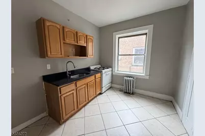 16 Irving Street #C7, Newark, NJ 07104 - Photo 5