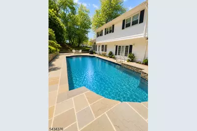 151 Kingwood Dr, Little Falls Township, NJ 07424 - Photo 3