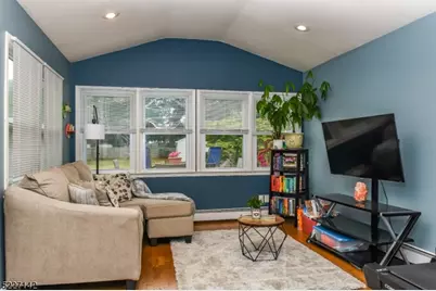 13 Crefeld Ct, Lincoln Park, NJ 07035 - Photo 17